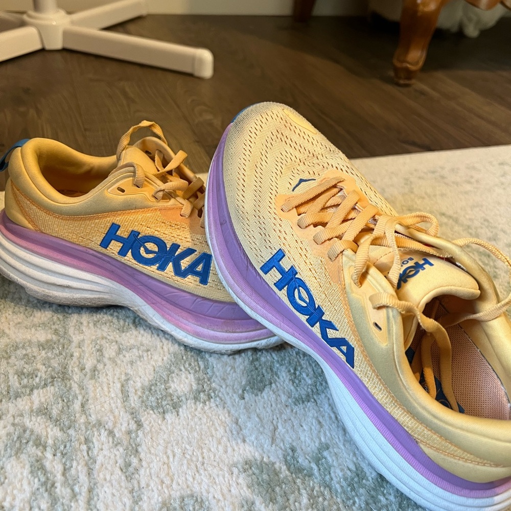 Hoka Bondi 8